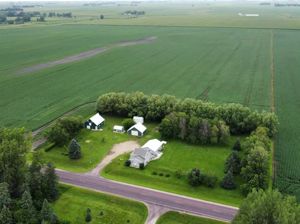 35448 200th St, Brewster, MN 56119