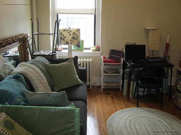 4th image of 223 Essex St APT 24