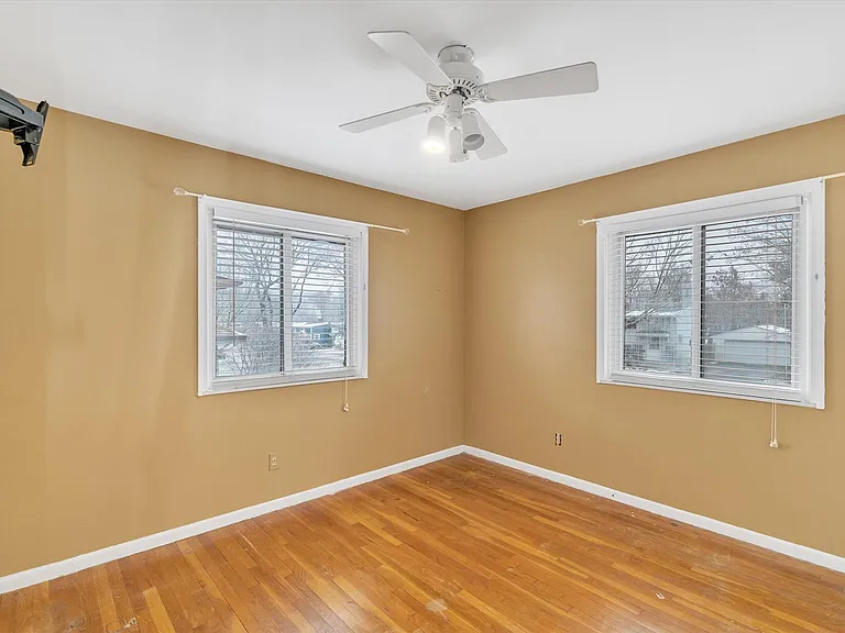 978 Panorama Dr — Photo 22
