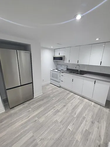 26 Millcroft Way #BSMNT Photo 1