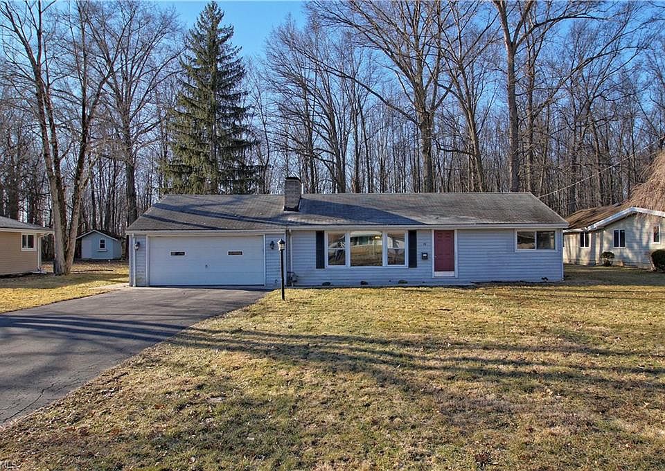 1st image of 38 Edgewood Dr