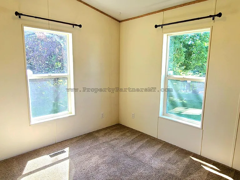 110 Sunlight Ave — Photo 5