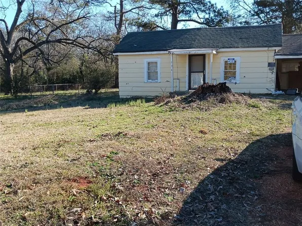 136 4th Ave, Griffin, GA 30223
