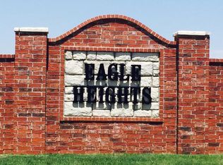 704 Cornerstone Ave, Weatherford, OK 73096