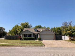12328 S 270th East Ave, Coweta, OK 74429