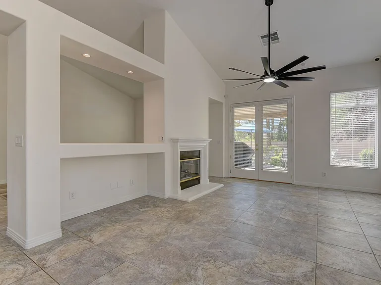 8437 Willowleaf Ct — Photo 13