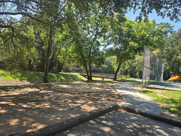 600 Hilliard St #2 — Photo 19