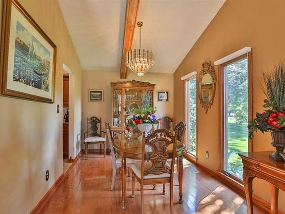 3rd image of 9229 W 92nd Pl