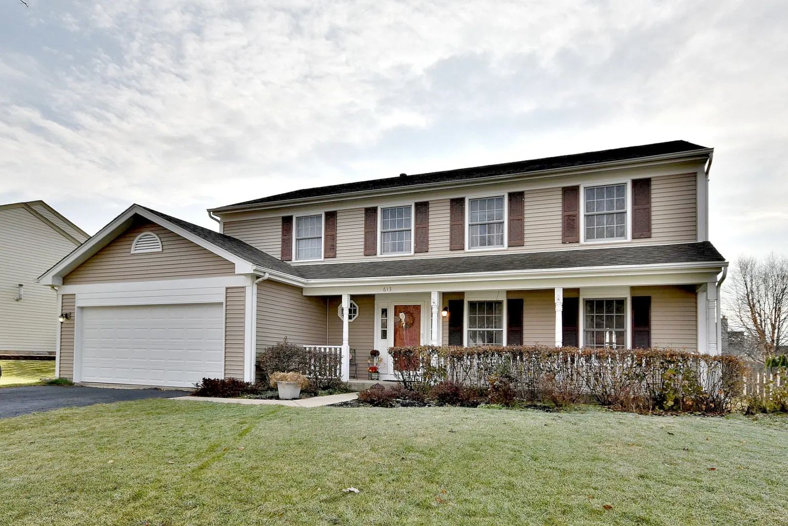 613 Carriage Hill Ct photo 1