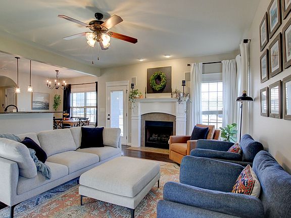 4th image of 2632 Browning Way