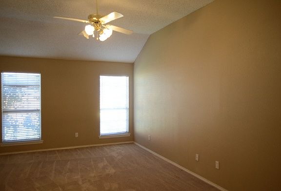 4th image of 8721 Pedernales Trl