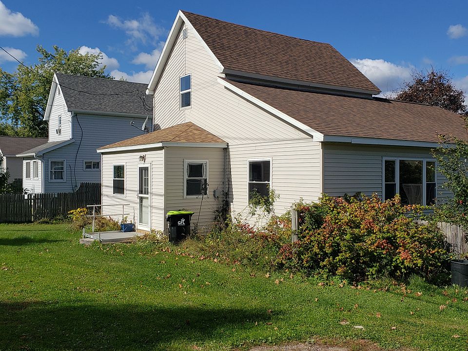 1st image of 2218 W 4th Ave