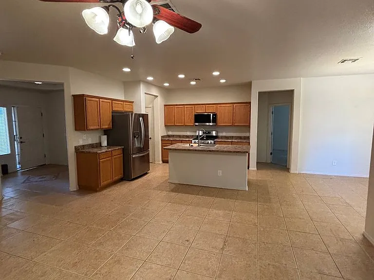 5484 Canteria Ct — Photo 10