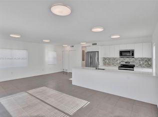 737 NW 4th St, Hallandale Beach, FL 33009