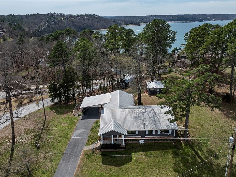 1st image of 1 Puckett Rd