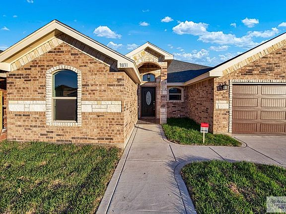 3rd image of 3831 Astorga Ln