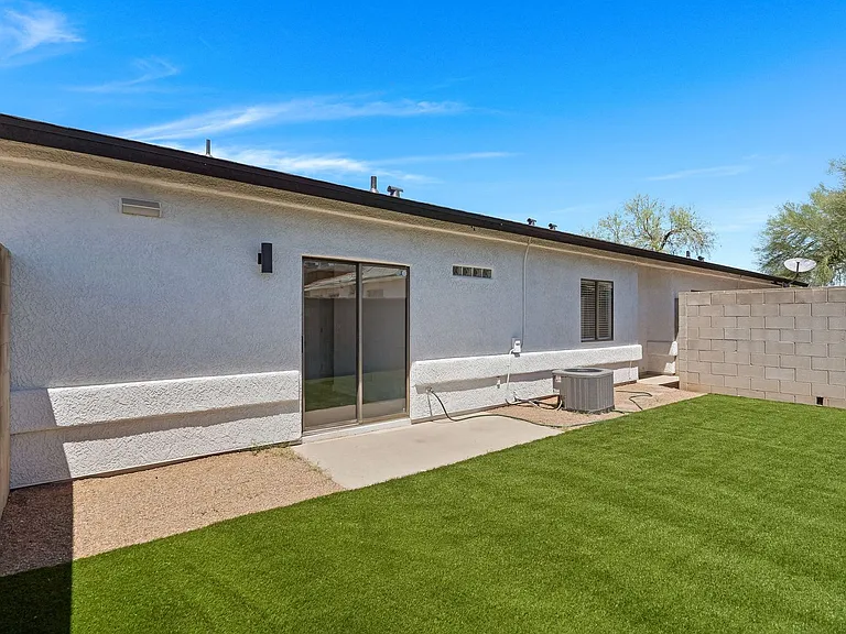 620 E Lester St #2 — Photo 17