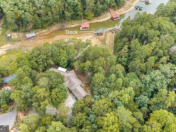 2nd image of 426 Handrops Ln