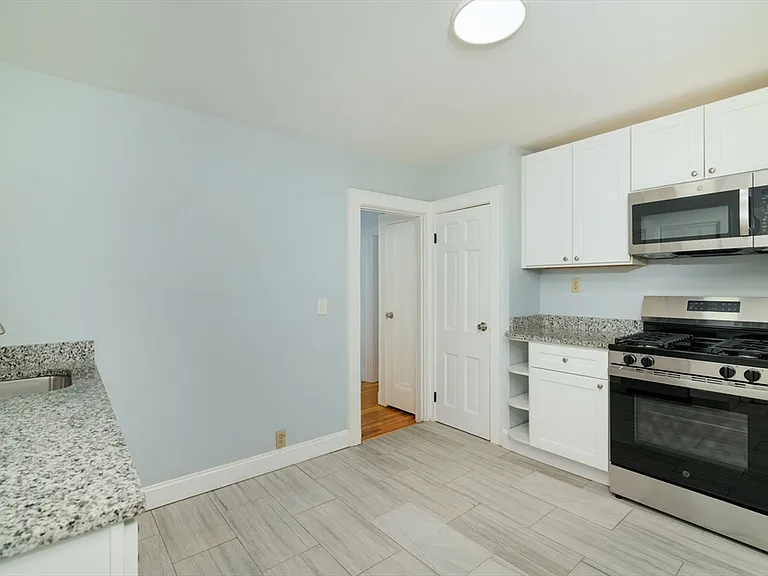 4 Weston Ave #2 — Photo 8