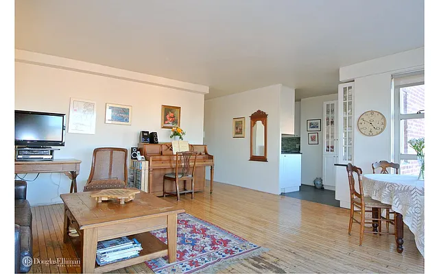 Sold by Douglas Elliman | media 10