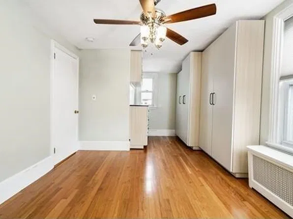 111 Bartlett St #2, Somerville, MA 02145