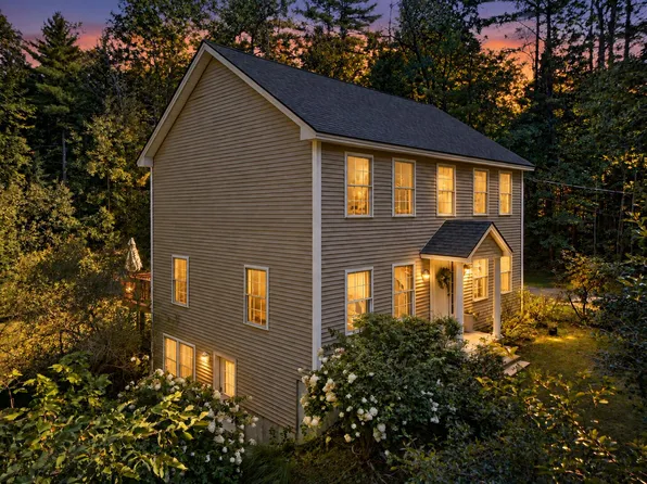 286 Penney Road, New Gloucester, ME 04260
