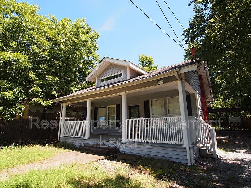1st image of 1010 E Cherry St
