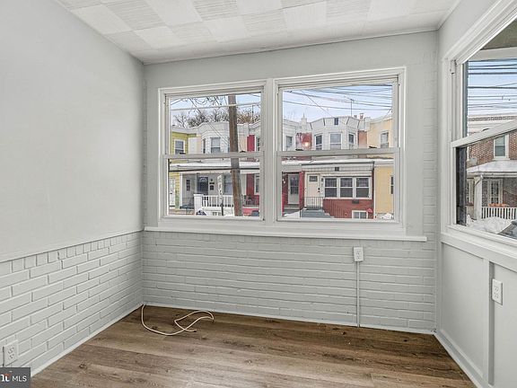 5th image of 41 N Keystone Ave