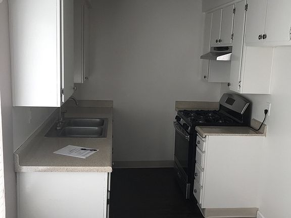 5th image of 14030 Lemoli Ave APT 26