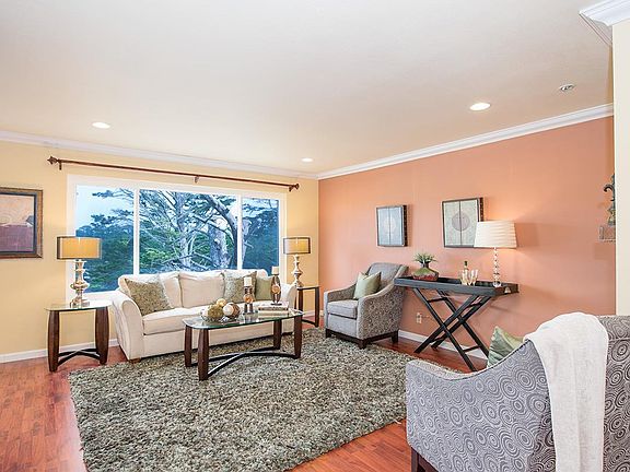 3rd image of 186 Wembley Dr