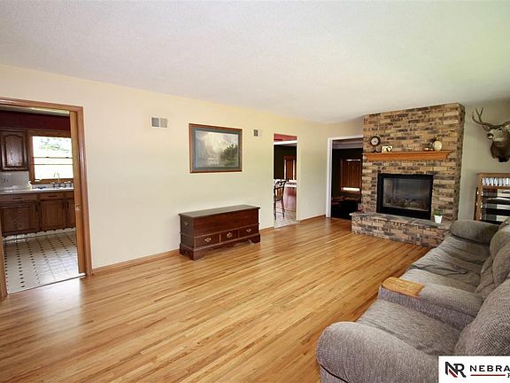 3rd image of 3305 S 115th Ave