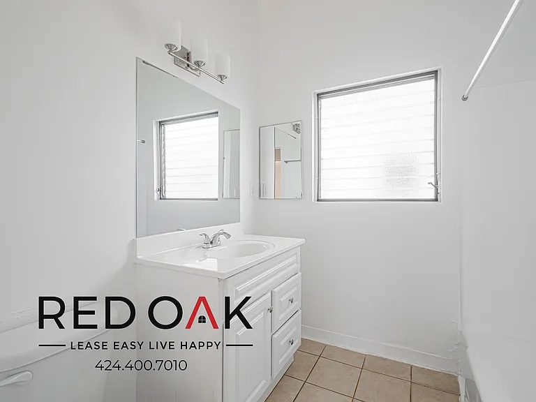 926 N Normandie Ave #6 — Photo 15