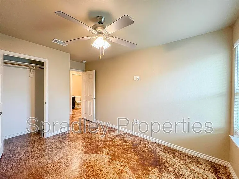 1008B Llano Ct — Photo 7