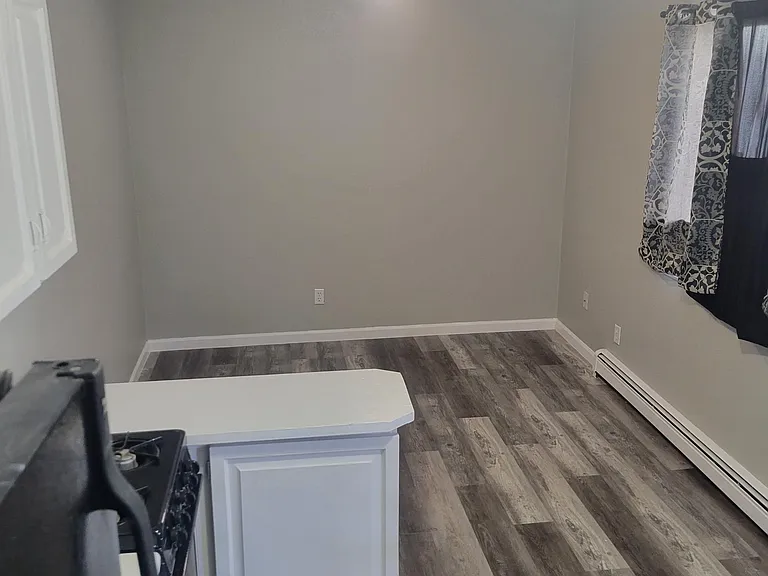 1471 N Zenobia St #C — Photo 5