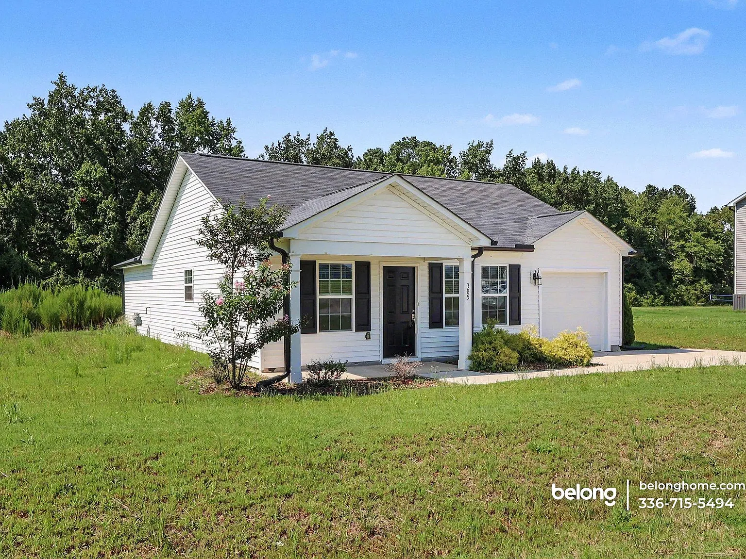 3 bed, 2.0 bath, 1400 sqft, $1,875 — Photo 2