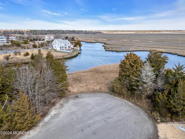137 Sea Meadow Lane, Little Egg Harbor, NJ 08087