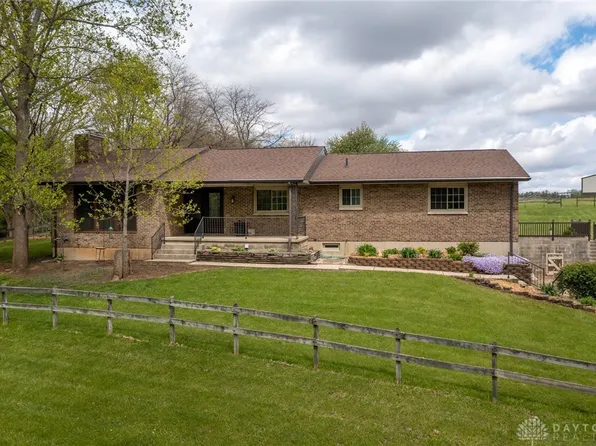 3444 Eleazer Rd, Xenia, OH 45385