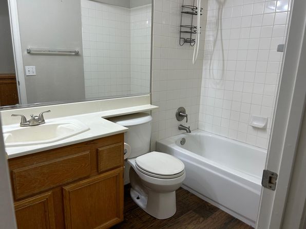 2816 Evelyn Lake Ct