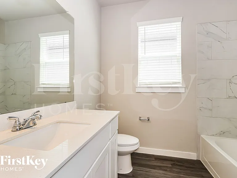 305 N Centro Cir — Photo 17
