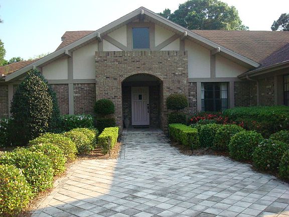4th image of 5 Brogden Ct SE