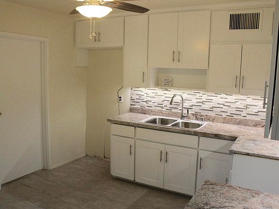 4th image of 2933 W Echo Ln