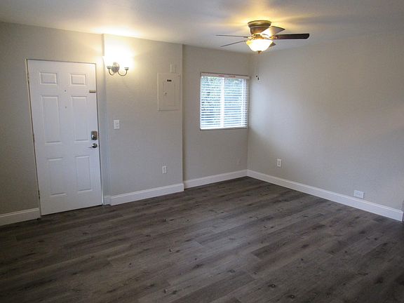 2nd image of 412 96th St S #B