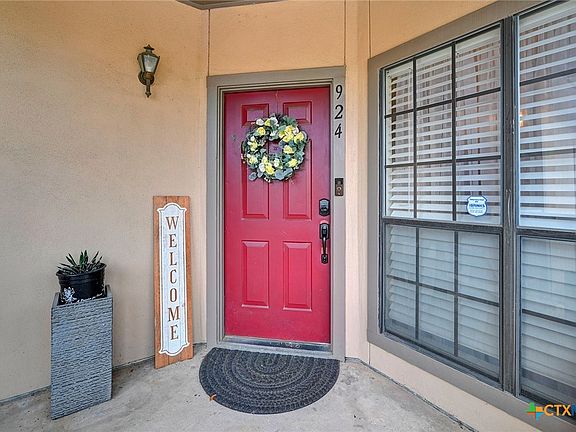 2nd image of 11839 Parliament St APT 924