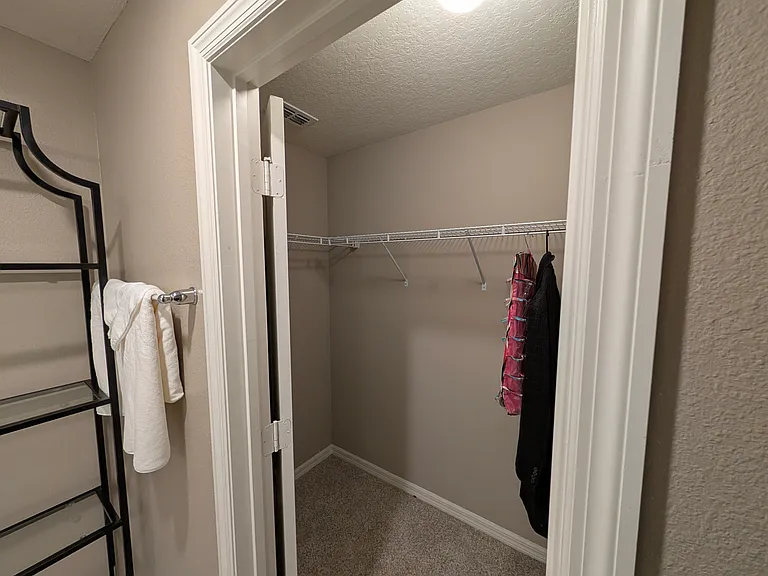 1825 Wilson Prairie Cir — Photo 23
