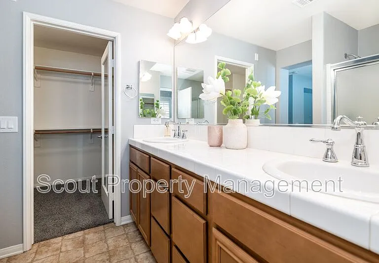 29184 Portland Ct — Photo 36