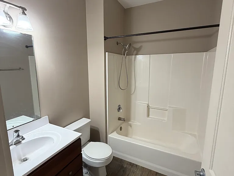 1808 Chouteau Ave — Photo 17