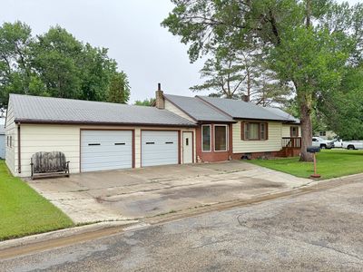 1302 8th Ave SW, Aberdeen City, SD, 57401
