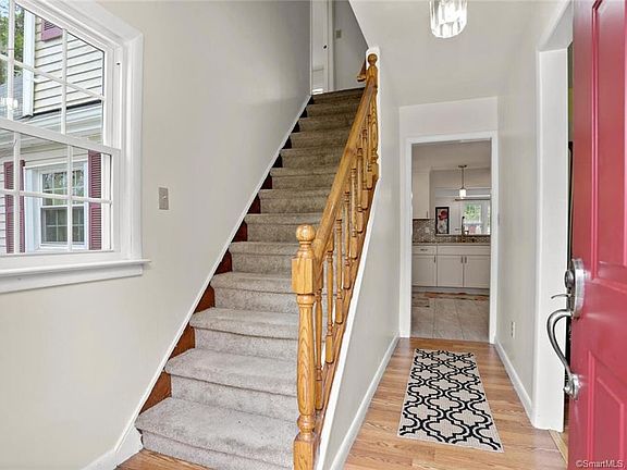 3rd image of 105 Sanford Pl