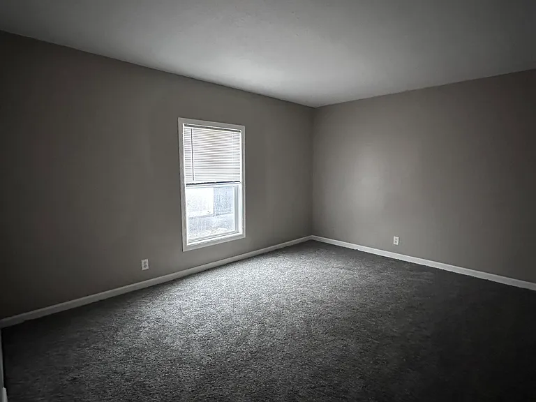 Sky Way Apartments — Photo 24