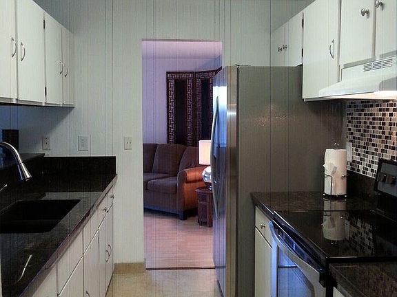 5th image of 753 Hoomau St
